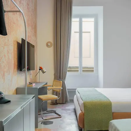 Bed and Breakfast Ehi Colosseo 4*